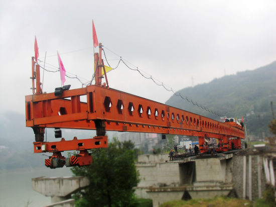 launching gantry