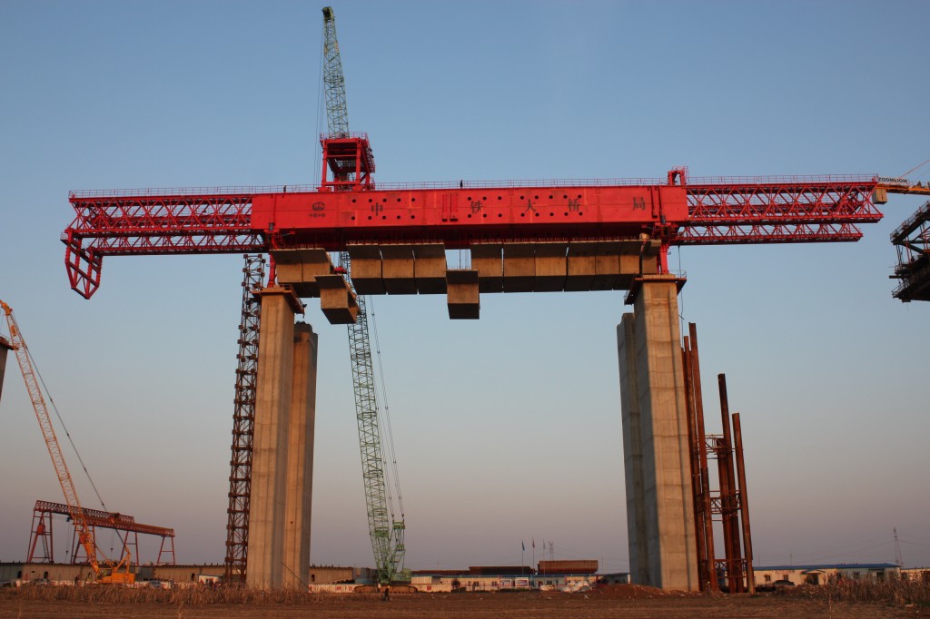 segmental assembly bridge girder launching gantry